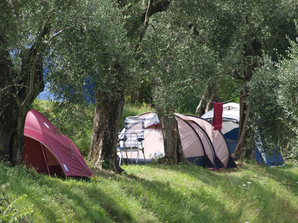 Отель Camping Brione Рива-дель-Гарда Экстерьер фото